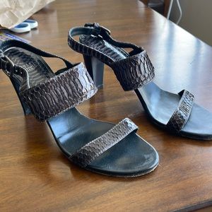 Stuart Weitzman dark snake patent leather sandals 11 M B